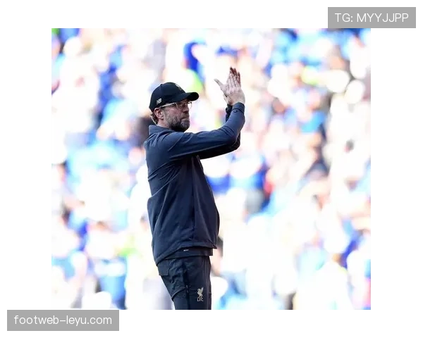 乌拉圭队定位球战术再显神威,赛场表现引热议 乌拉圭队定位球战术再显神威,赛场表现引热议