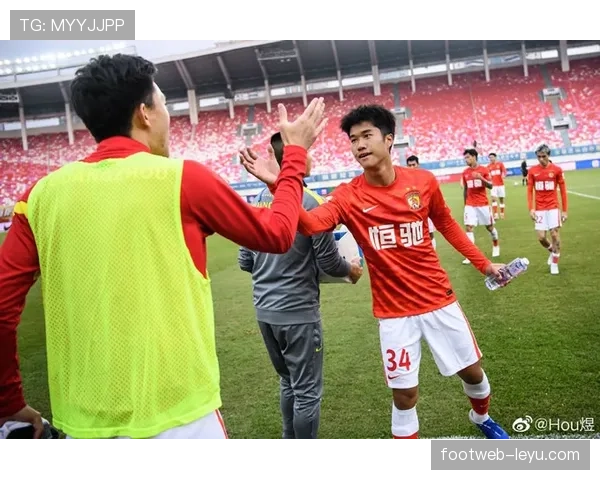 巴尔韦德任意球技惊四座，助球队力克强敌稳居积分榜前列