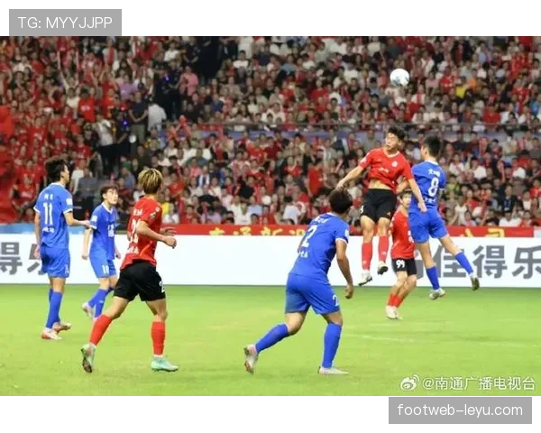 南美足球联赛新赛季战火重燃，群雄逐鹿争冠愈演愈烈