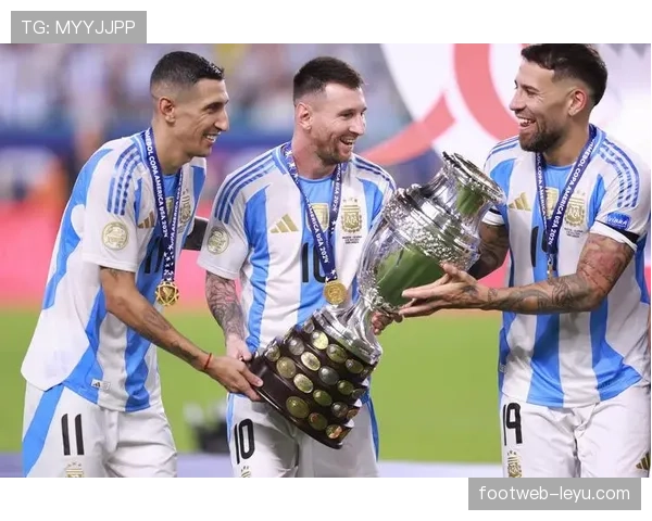 阿根廷男足强势卫冕美洲杯，状态稳定引全球瞩目