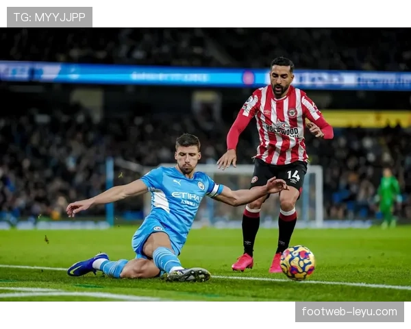 约翰·斯通斯与鲁本·迪亚斯：技术型与指挥型中卫对比分析